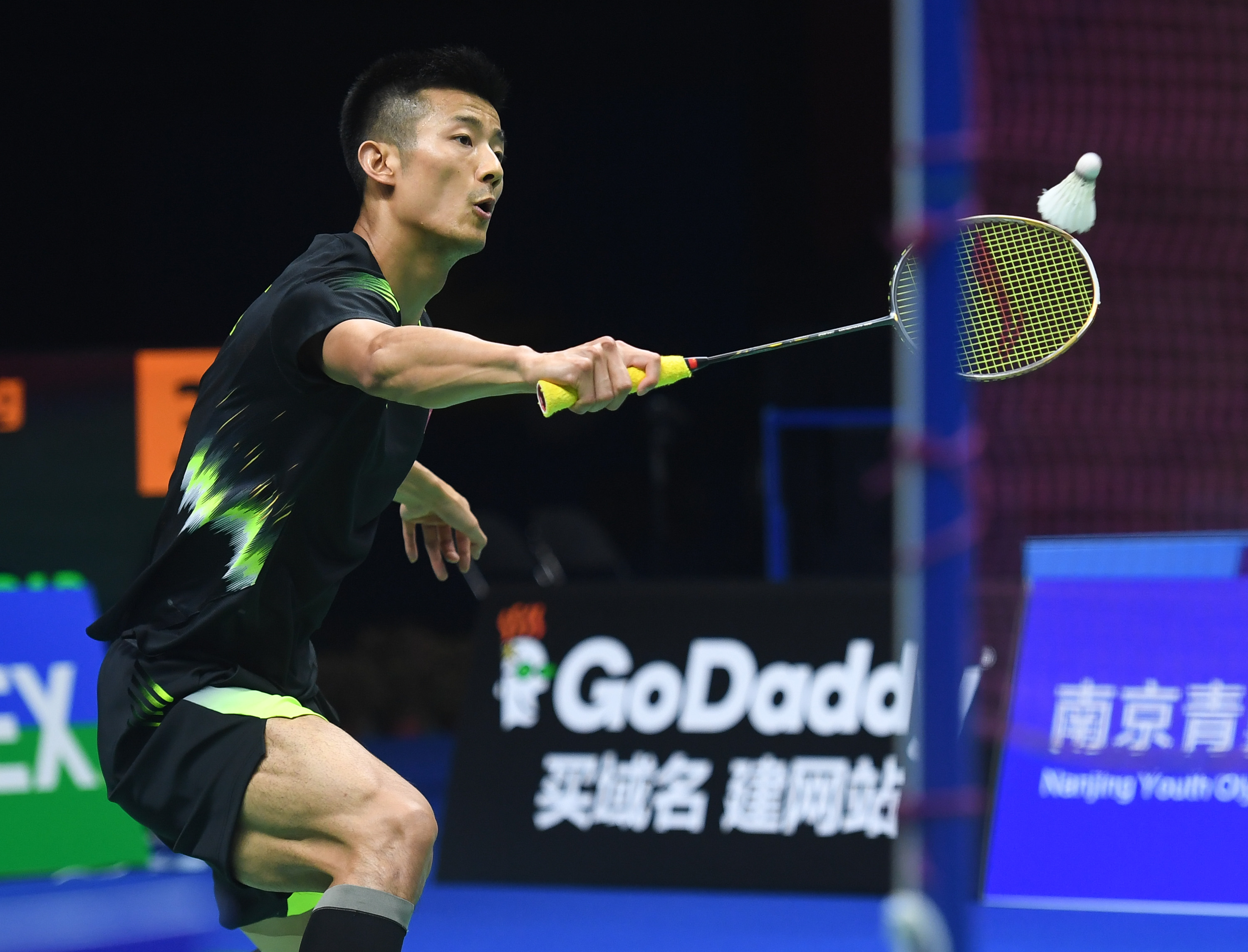 丹麦羽毛球队完胜中国羽毛球队,谌龙爆发神勇的简单介绍 丹麦羽毛球队完胜中国羽毛球队,谌龙爆发神勇的简单介绍