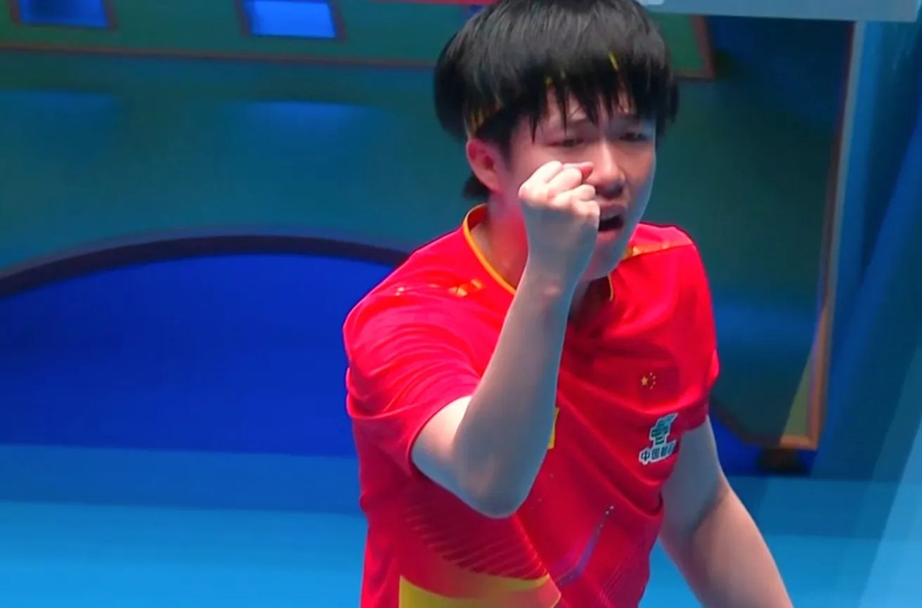 中国乒乓球队爆冷英国乒乓球队，马龙制霸全场