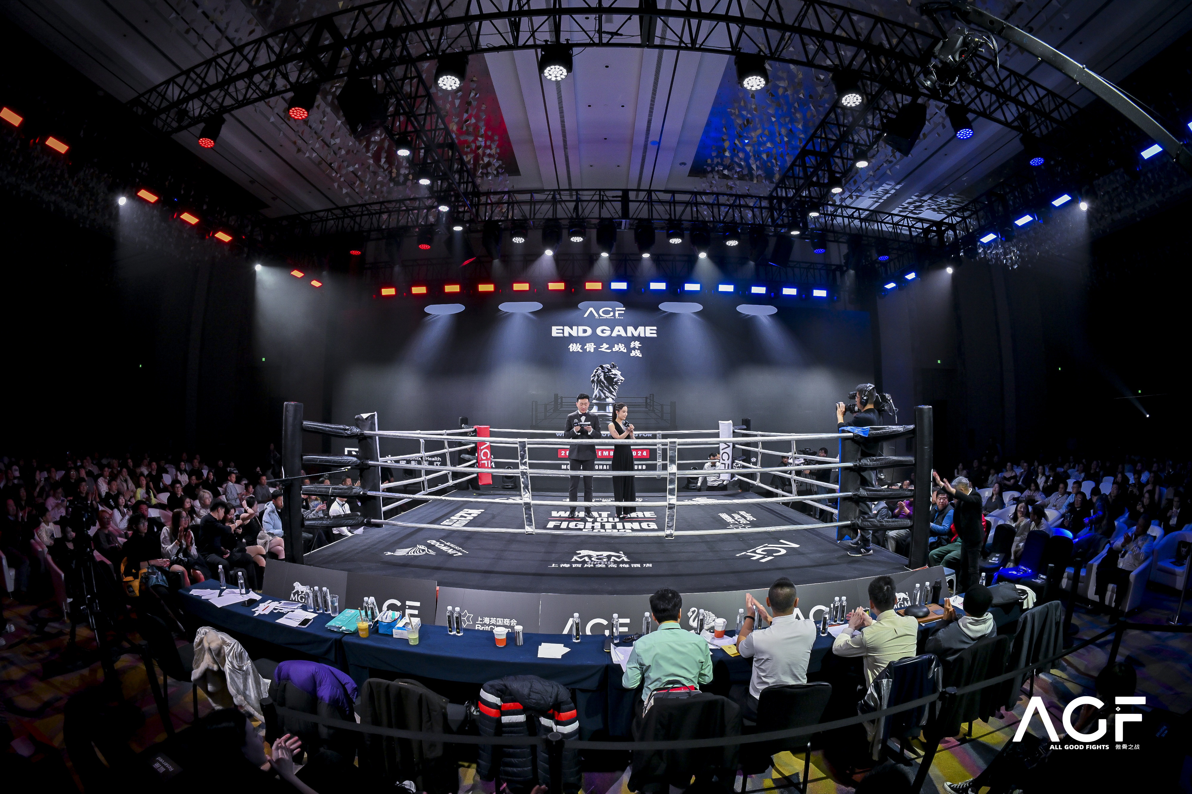 冷静与激情交织!拳击完美收官 冷静与激情交织!拳击完美收官