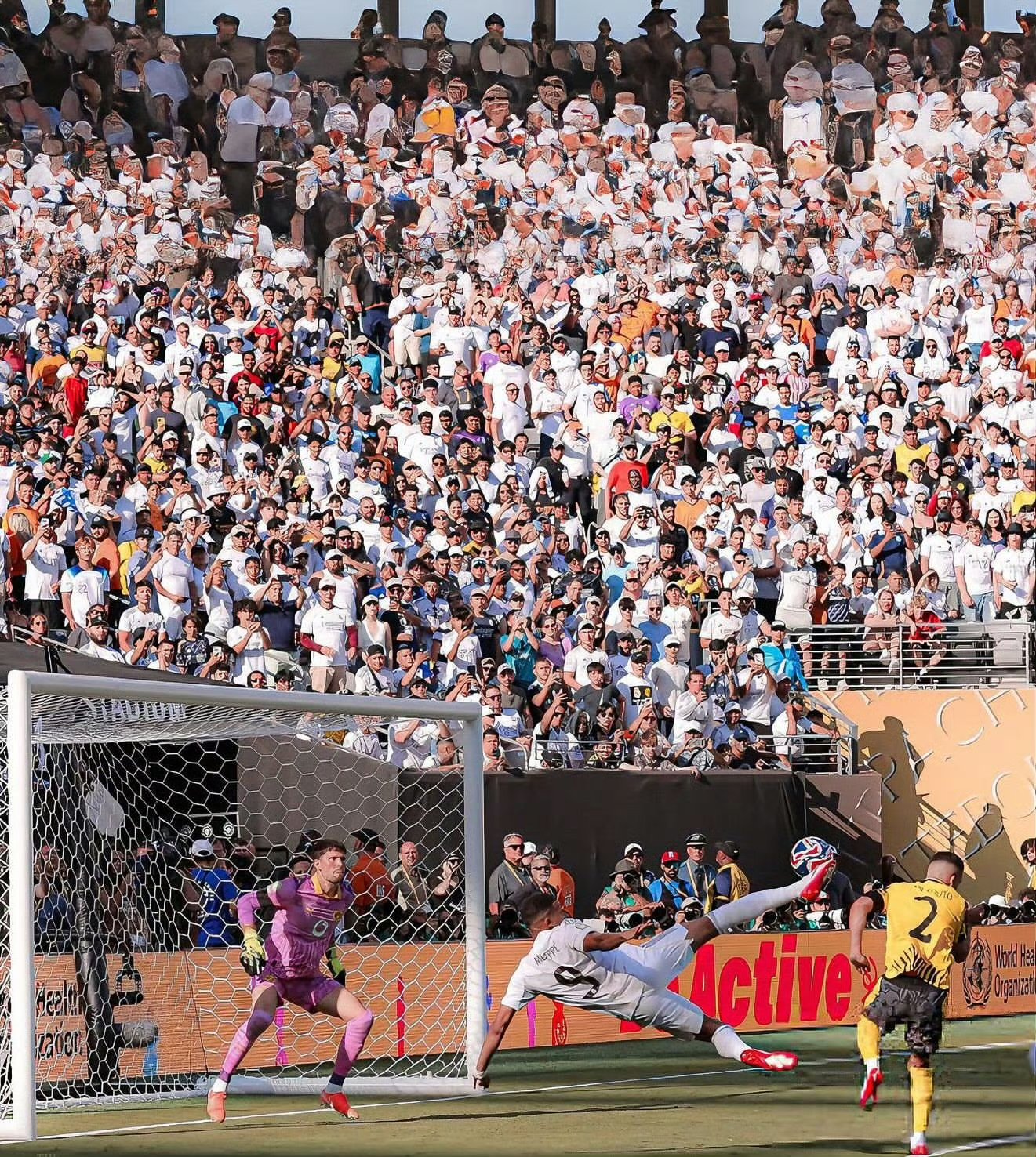 史诗对决！足球上演极限翻盘的简单介绍