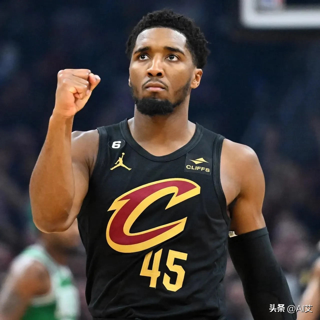 广东队险胜快船，米切尔扛起全队的简单介绍