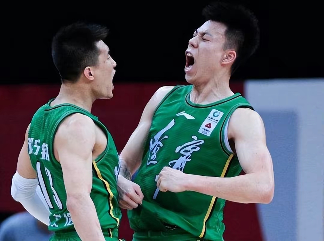 红牛二队险胜索伯车队,皮亚斯特里状态火热 红牛二队险胜索伯车队,皮亚斯特里状态火热