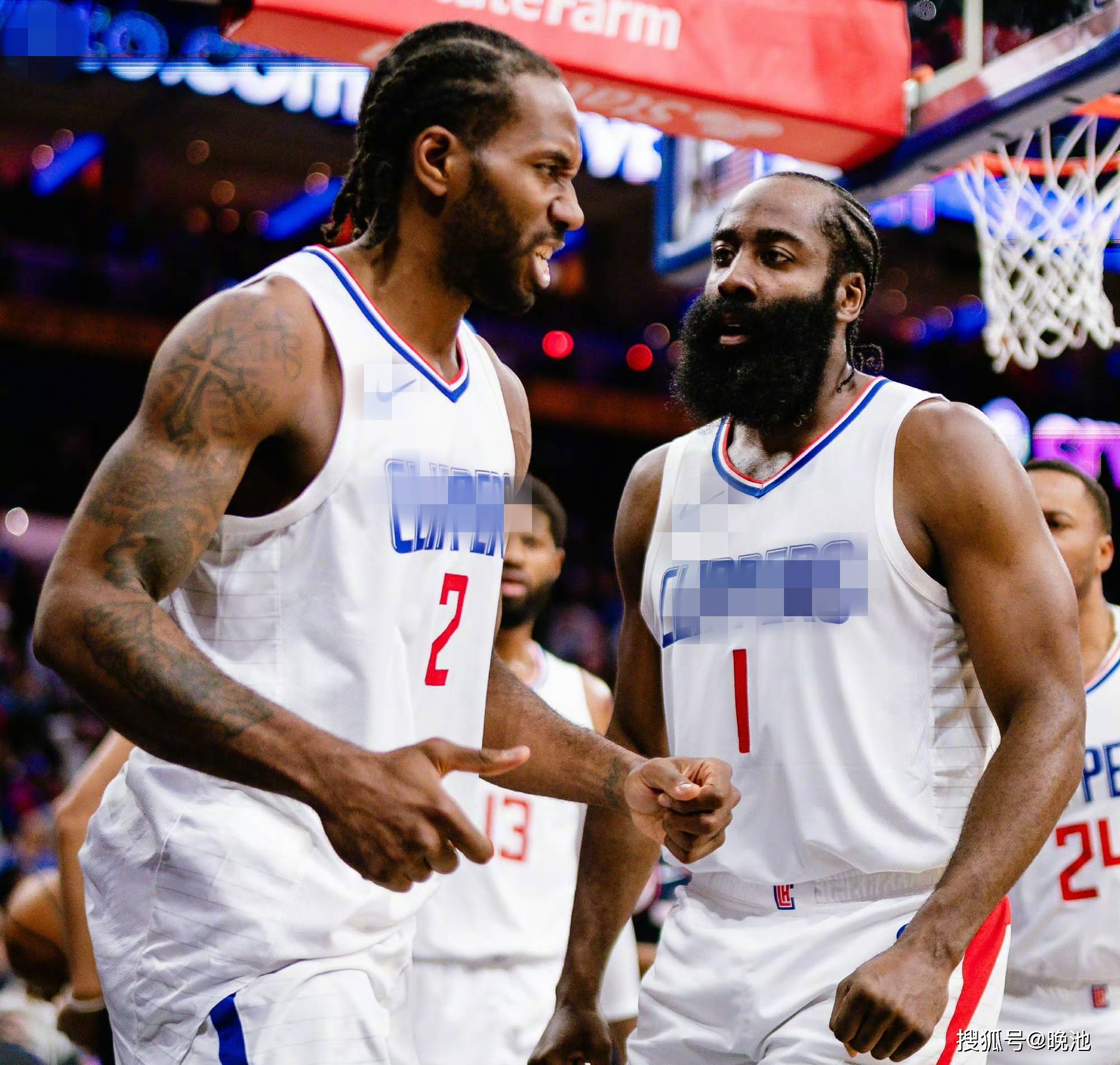 湖人险胜马刺,伦纳德高光表现 湖人险胜马刺,伦纳德高光表现