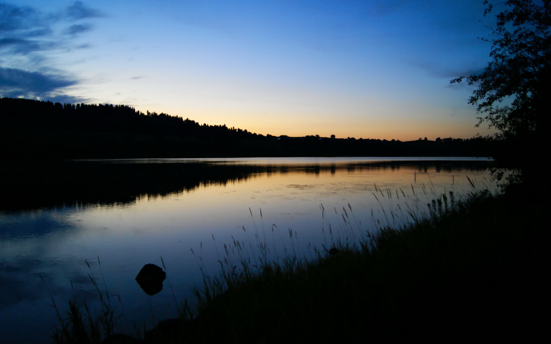 无声处的惊雷，当魔法师哈利伯顿在东方语境中完成终极叙事