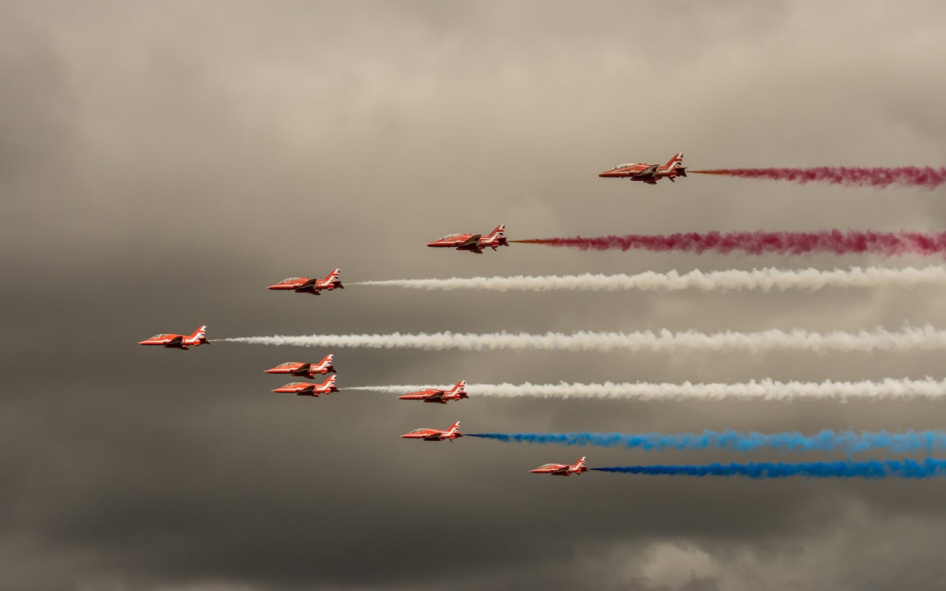 虚拟制霸与真实接管，上海电竞血统浇灌的布克时刻